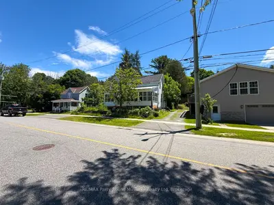 17 Wakefield Street, Parry Sound, On P2a 2v2