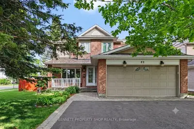 82 Emerald Meadows Drive, Kanata, On K2m 2l6