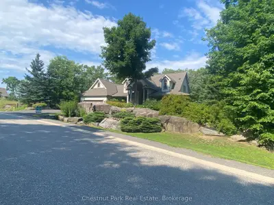 Detached in Muskoka Lakes