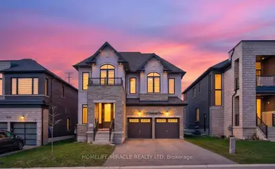 Detached in Woodstock