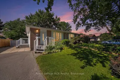 Semi-Detached in Owen Sound