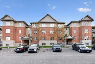 Condo Apartment in Barrhaven