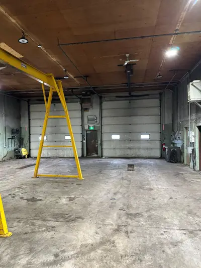 1050 Industrial Road, North Dumfries, On N0b 1e0