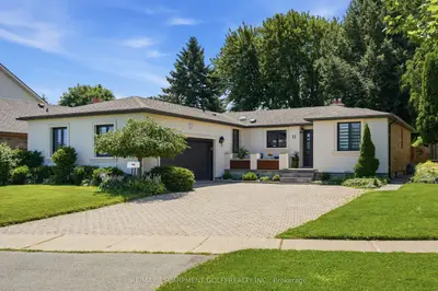 12 Cheval Drive, Grimsby, On L3m 4p9
