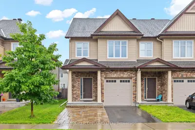 Att/Row/Townhouse in Blossom Park - Airport and Area