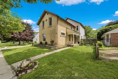 Detached in Brantford