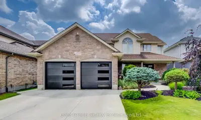 Detached in Woodstock