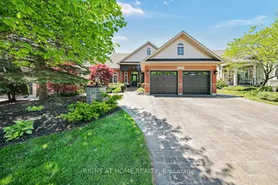 126 Moore Crescent, Hamilton, On L9g 4z8