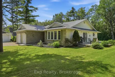 Detached in Prince Edward County