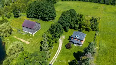 404683 Grey Road 4, West Grey, On N0c 1k0