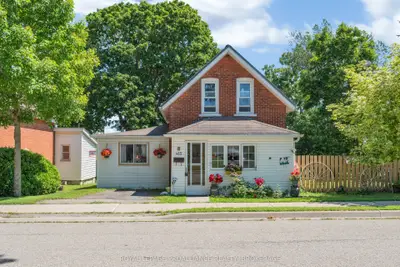 Detached in Gananoque