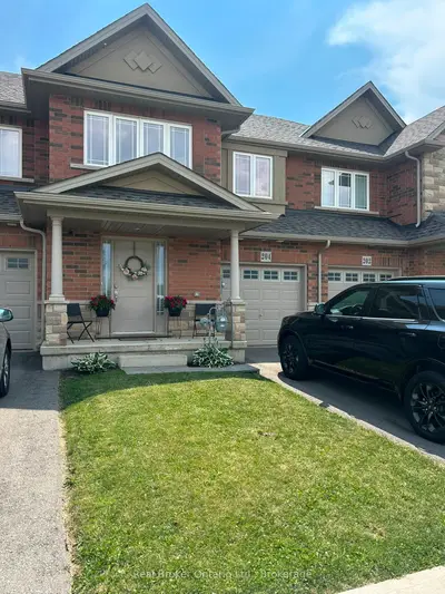 Att/Row/Townhouse in Hamilton
