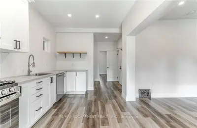 50 Burris Street 1, Hamilton, On L8m 2j4
