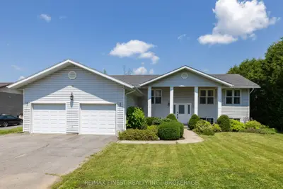 Detached in Loyalist