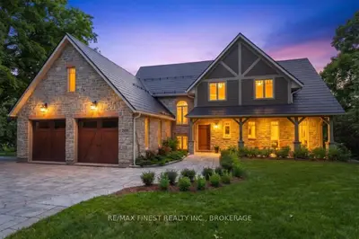 Detached in Frontenac
