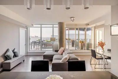 Condo Apartment in Ottawa Centre