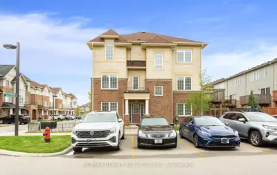 Att/Row/Townhouse in Hamilton
