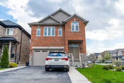 3 Narbonne Crescent, Hamilton, On L8j 1p0