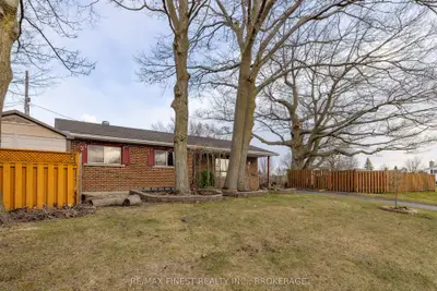 628 Stanford Street, Kingston, On K7m 6a1