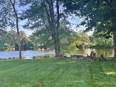 102 Greenfield Park, Belleville, On K0k 1v0
