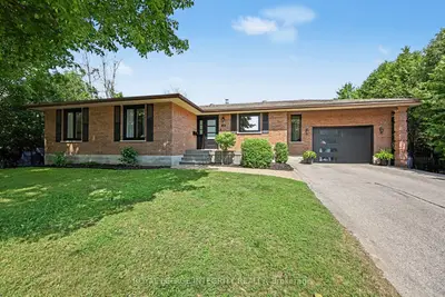 19 Jessie Drive, Perth, On K7h 3j8