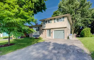 398 Boyne Avenue, North Perth, On N4w 3k4