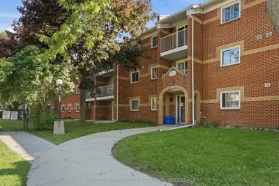 Common Element Condo in Kingston
