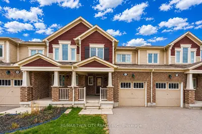 Att/Row/Townhouse in Kitchener