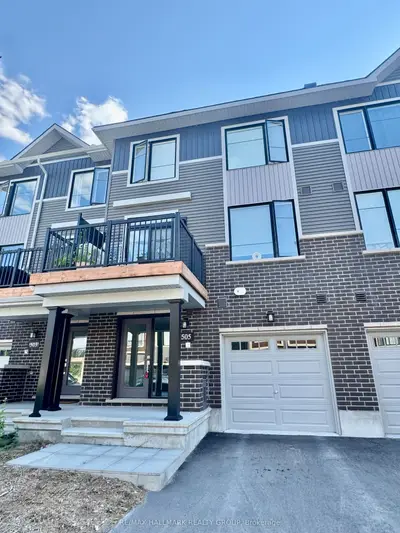 Att/Row/Townhouse in Kanata