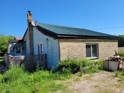 Detached in Brockton