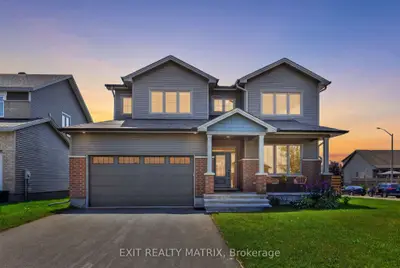 Detached in Russell