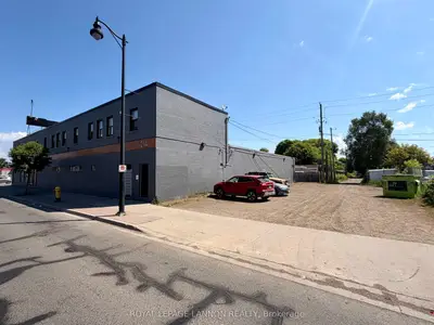 222 May Street N, Thunder Bay, On P7c 3p6