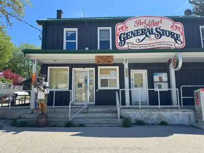 4 Central Wellington Street, Ashfield-colborne-wawanosh, On N7a 3x9