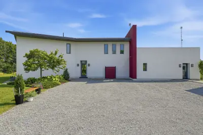 275 Stinson Block Road, Prince Edward County, On K0k 1t0