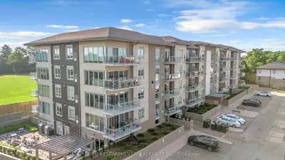 16 Markle Crescent 208, Hamilton, On L9g 0h4