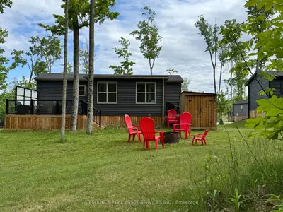 MobileTrailer in Otonabee-South Monaghan