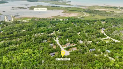 32 Telford Street, South Bruce Peninsula, On N0h 2t0
