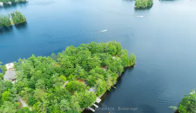 Detached in Muskoka Lakes