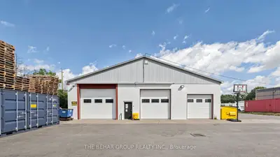 116 Main Street, Woodstock, On N4s 1s9