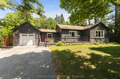 Detached in Gravenhurst