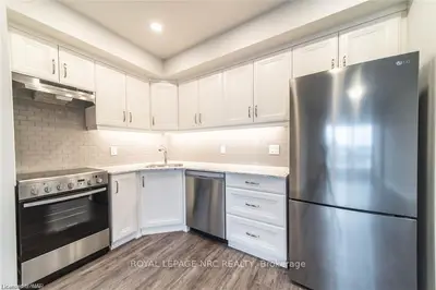 5698 Main Street 508, Niagara Falls, On L2g 5z4