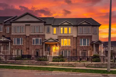 Condo Townhouse in Guelph