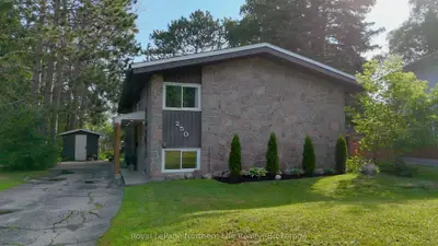 Detached in North Bay