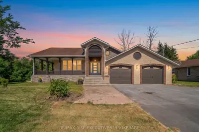 2 CREIGHTON Drive, Loyalist, ON K0H 2H0