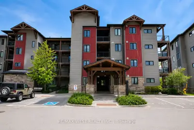 Condo Apartment in Blue Mountains
