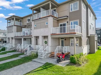 Condo Apartment in Barrhaven