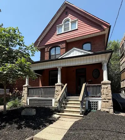 Triplex in Hamilton