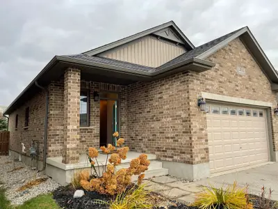 1005 Oakcrossing Gate, London North, On N6h 0e9