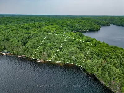 102 Blackstone Lake Water, The Archipelago, On P2a 0b7