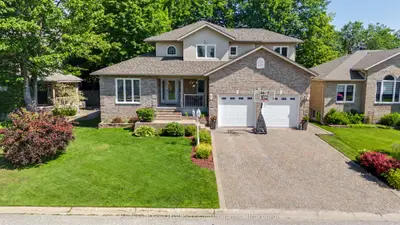 Detached in North Bay